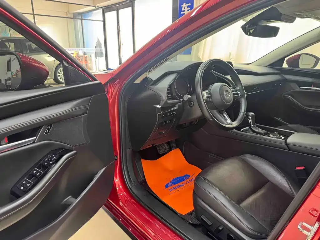 Mazda 3 Axela 2021 из CN, фото 6