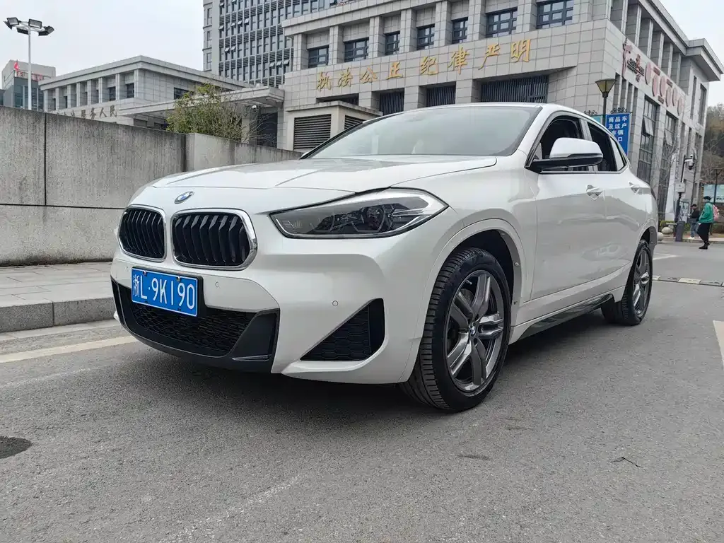 BMW X2 2022 из CN, фото 1