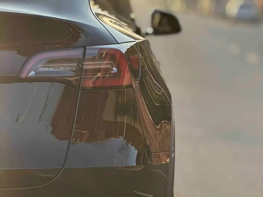 Tesla Model Y 2023 из CN, фото 8