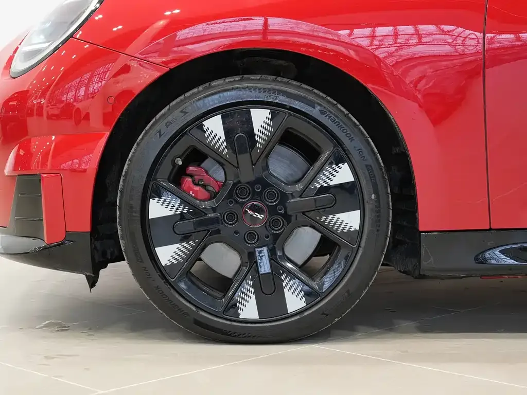 MINI JCW Electric 2025 из CN, фото 8
