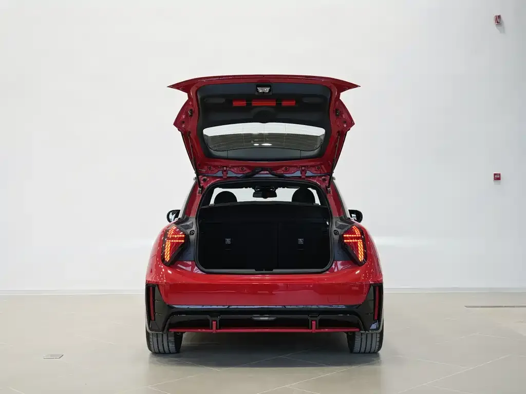 MINI JCW Electric 2025 из CN, фото 3