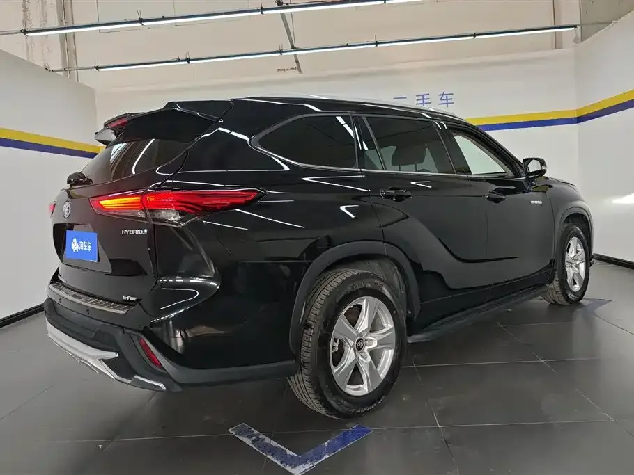 Toyota Highlander 2023 из CN, фото 10