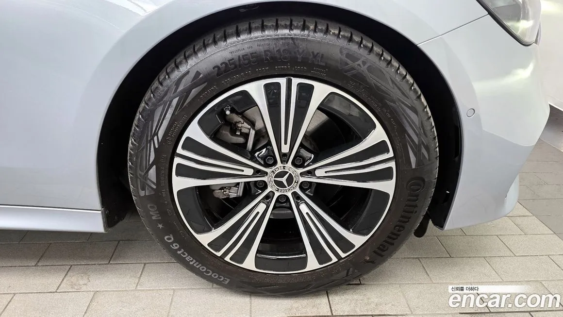 Mercedes-Benz E-Class 2025 из KR, фото 5