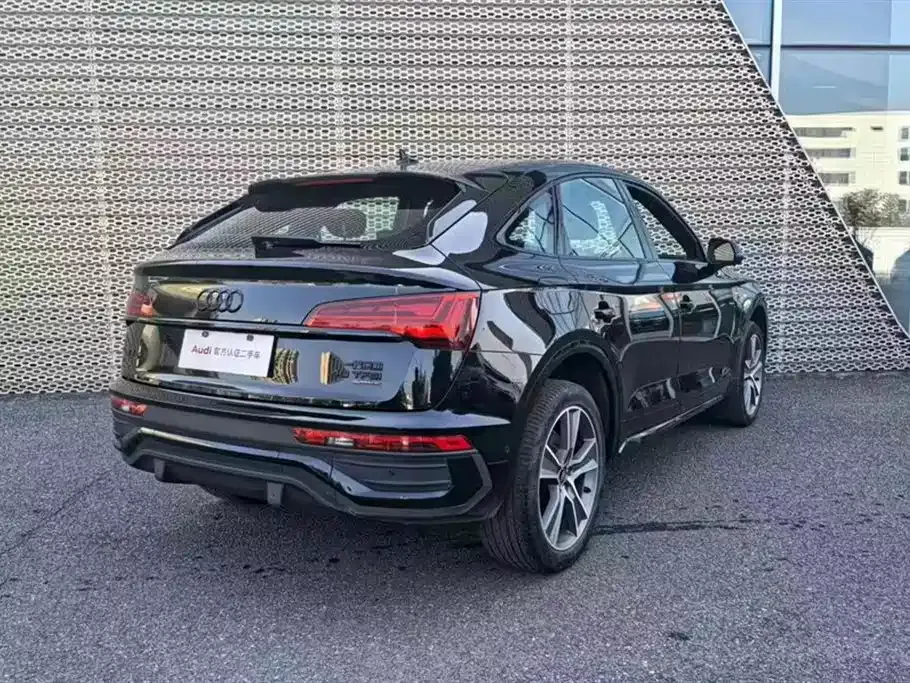 Audi Q5L Sportback 2023 из CN, фото 5