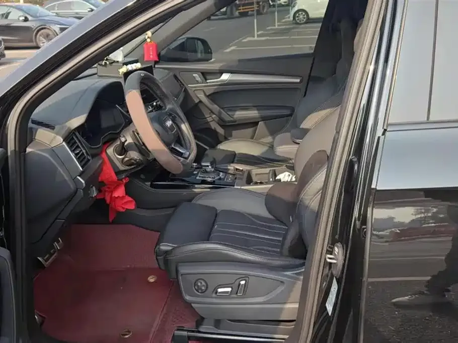 Audi Q5L Sportback 2023 из CN, фото 4