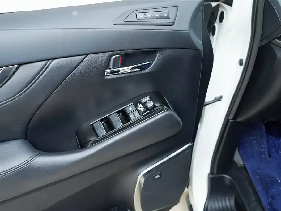 Toyota Alphard 2022 из CN, фото 5
