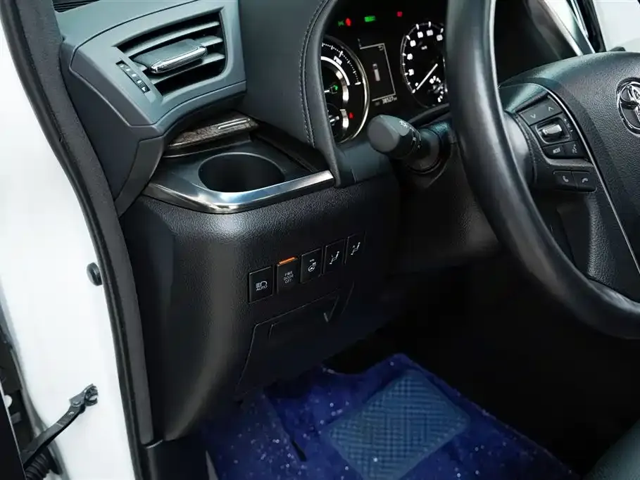 Toyota Alphard 2022 из CN, фото 3