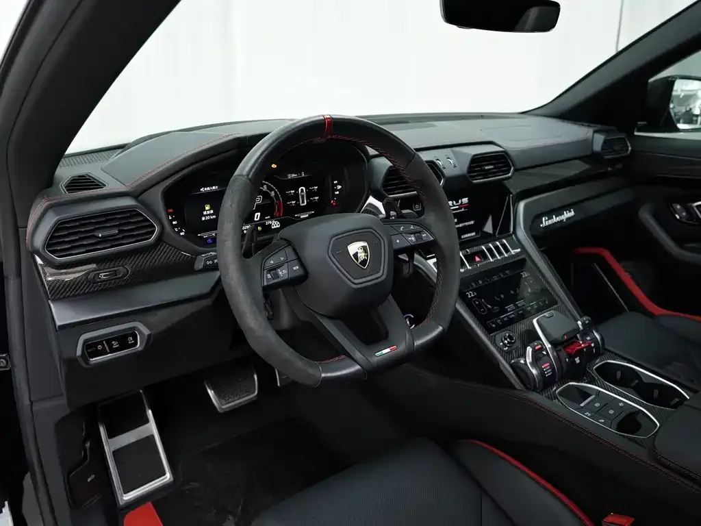 Lamborghini Urus — фото 10