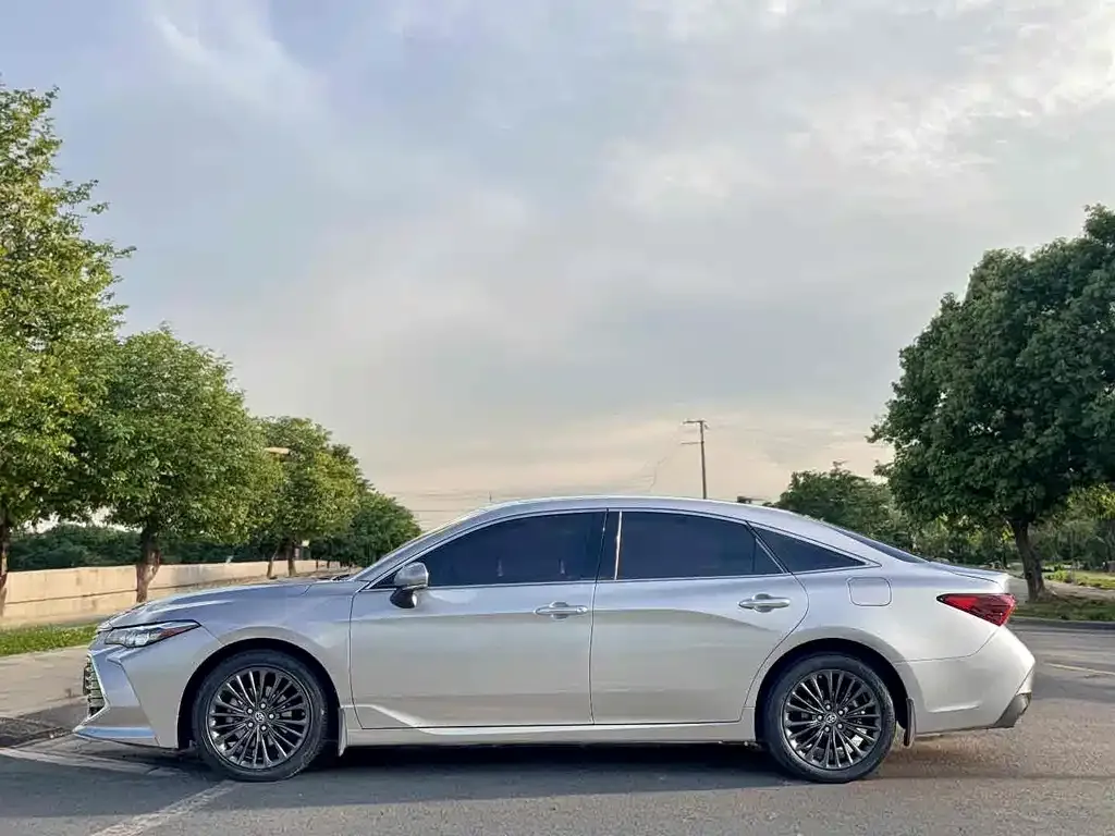 Toyota Avalon 2021 из CN, фото 2
