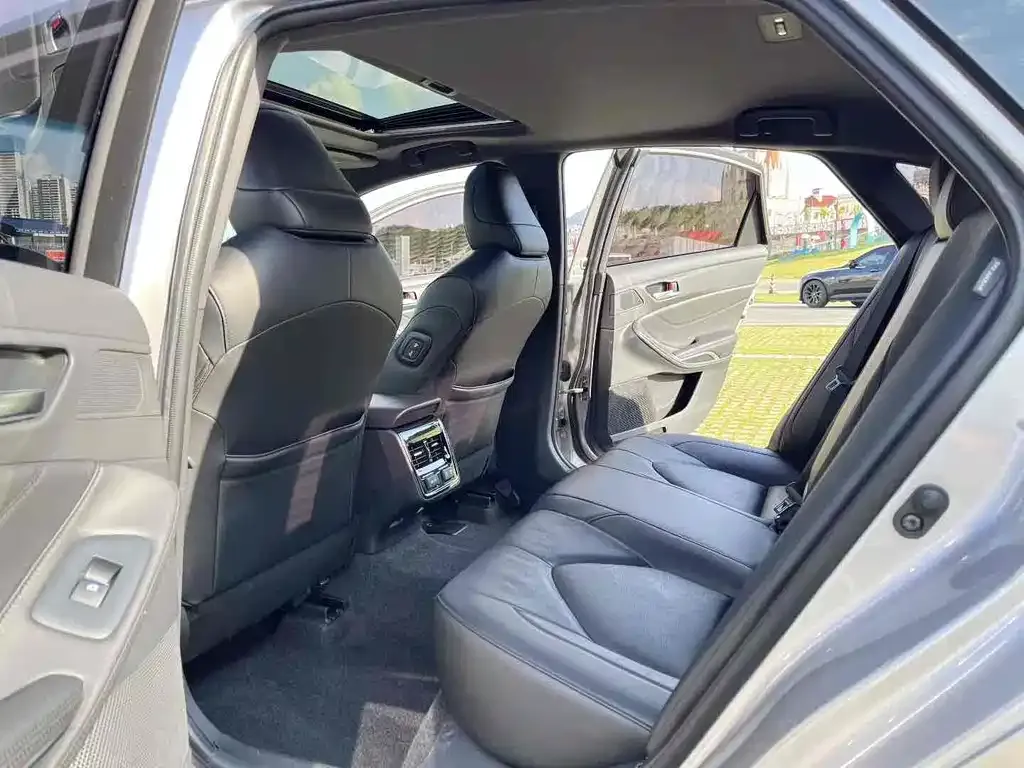 Toyota Avalon 2021 из CN, фото 6