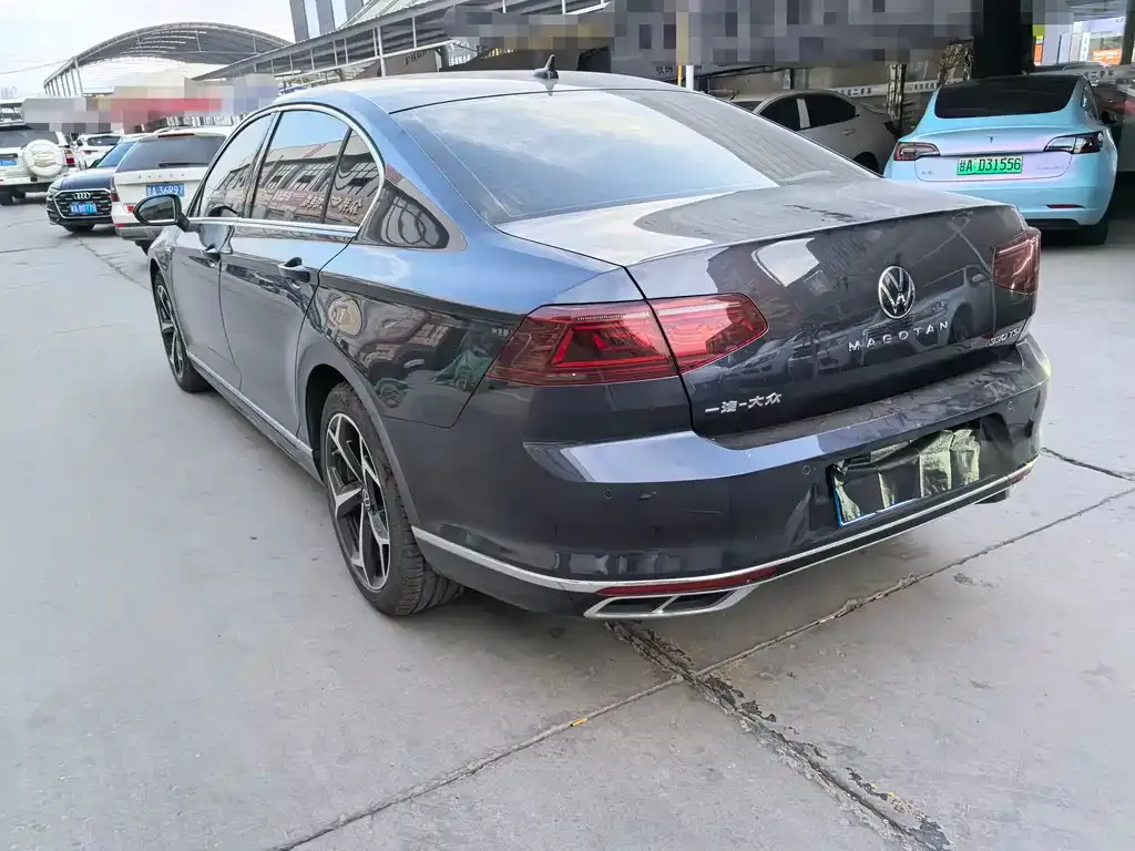 Volkswagen Magotan 2023 из CN, фото 4