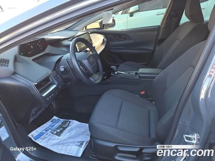 Toyota Prius 2024 из KR, фото 7