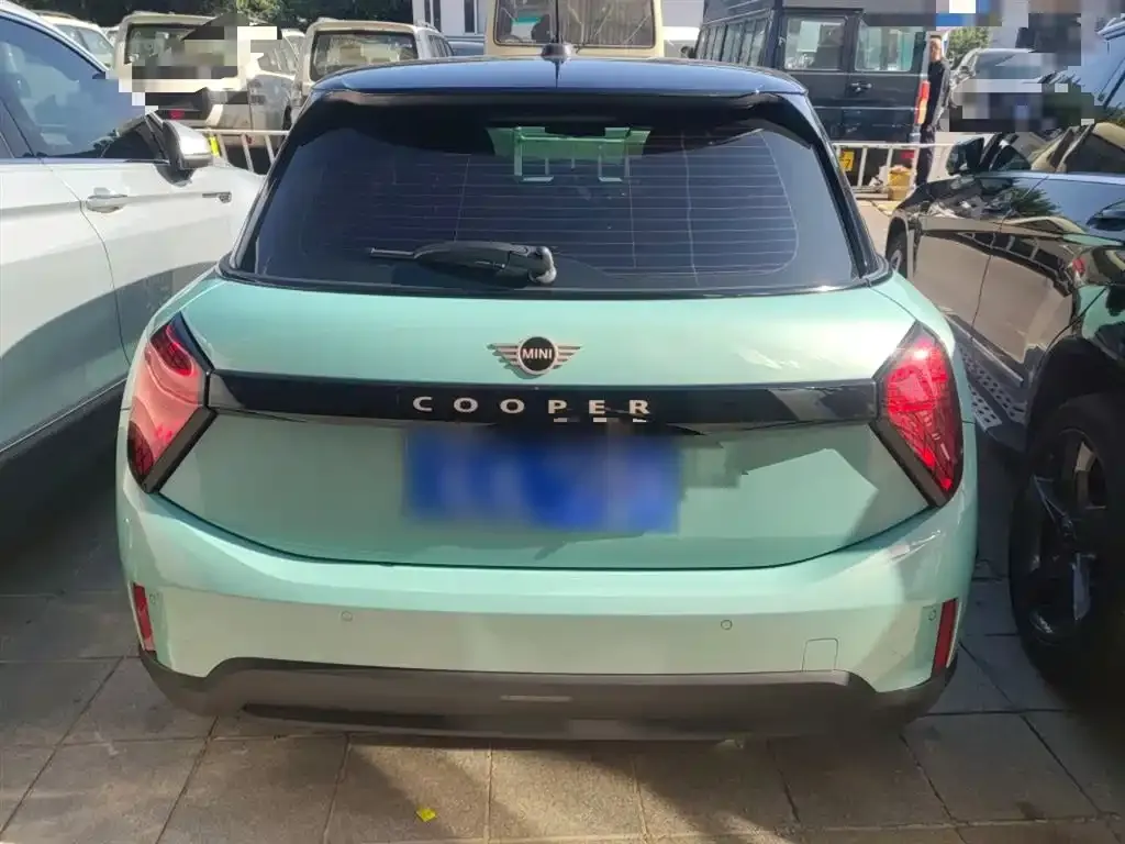 MINI Cooper (3-door) 2025 из CN, фото 8