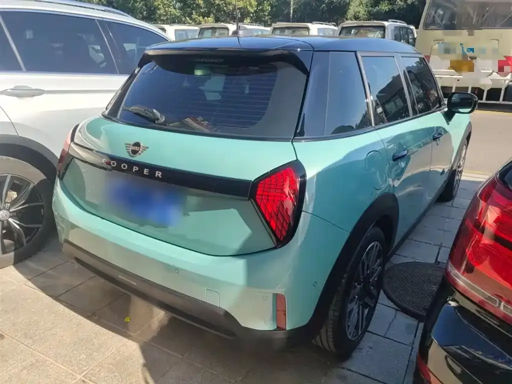 MINI Cooper (3-door) 2025 из CN, фото 10