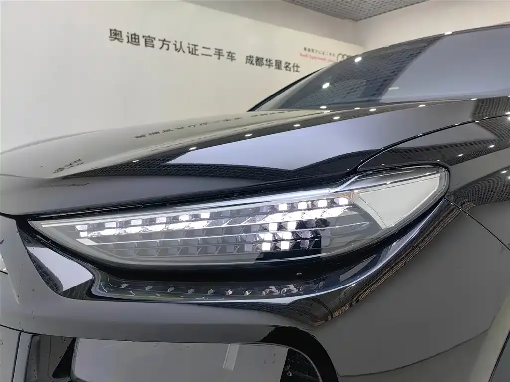 Audi Q6L Sportback e-tron 2025 из CN, фото 8