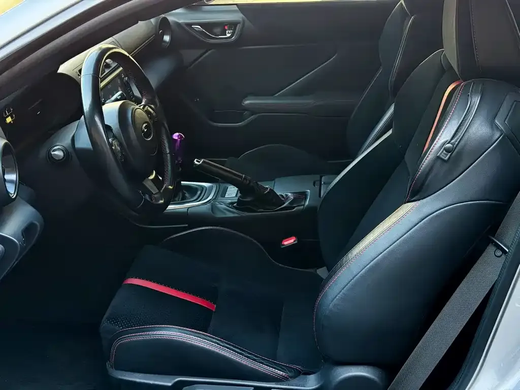 Subaru BRZ 2023 из CN, фото 3