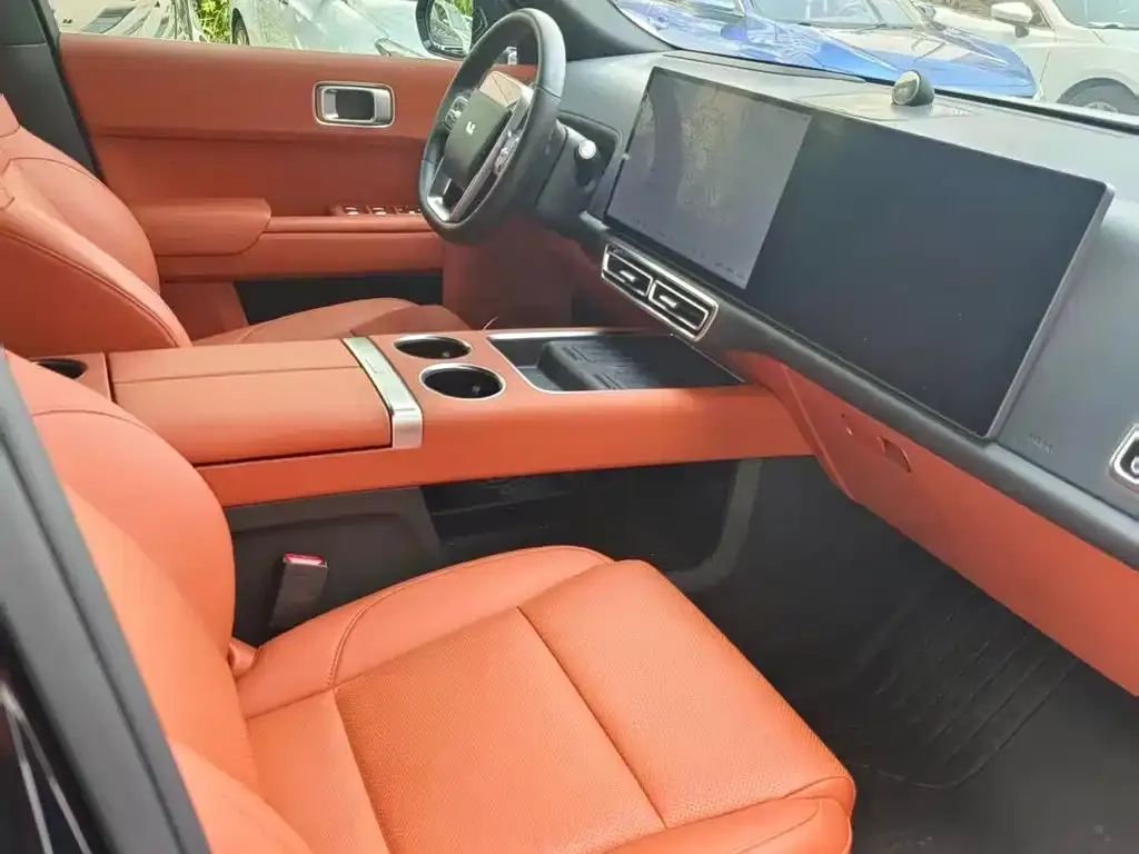 Li Auto L8 2023 из CN, фото 2