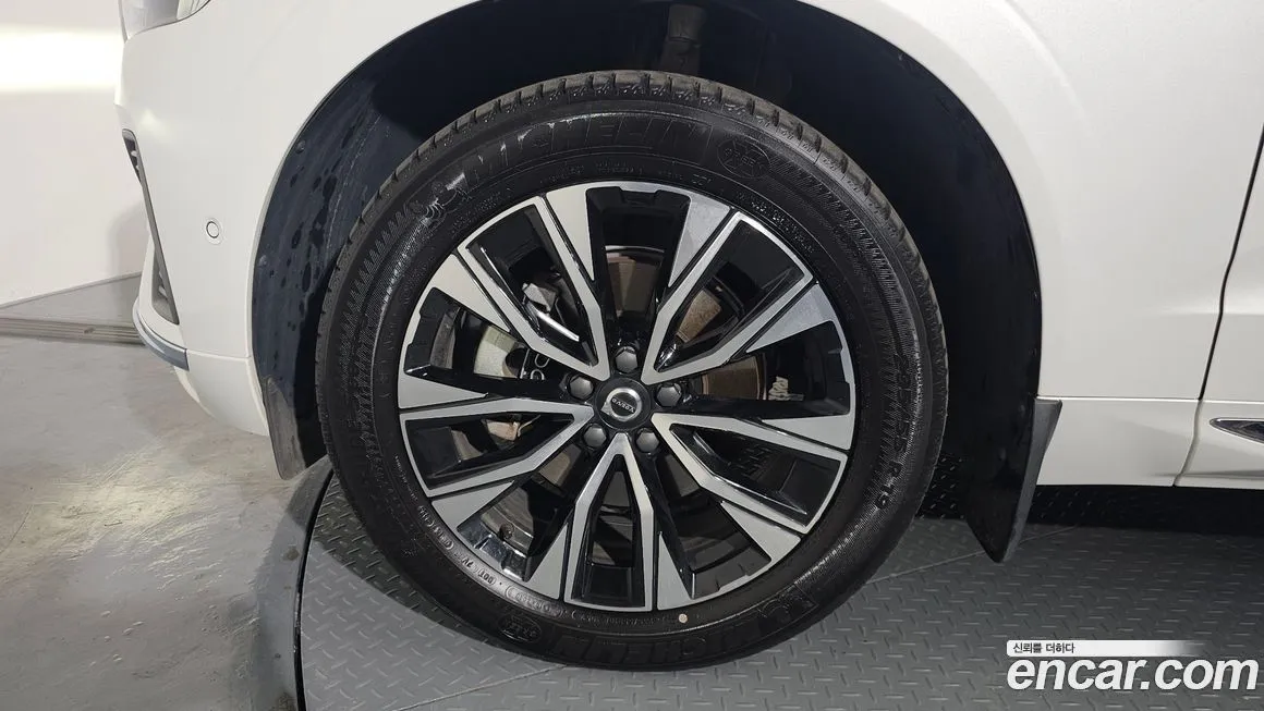 Volvo XC60 2024 из KR, фото 5