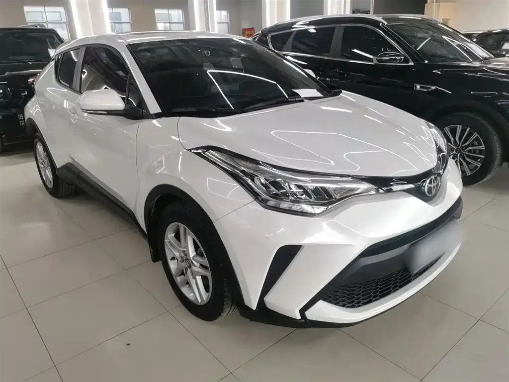 Toyota C-HR 2023 из CN, фото 3