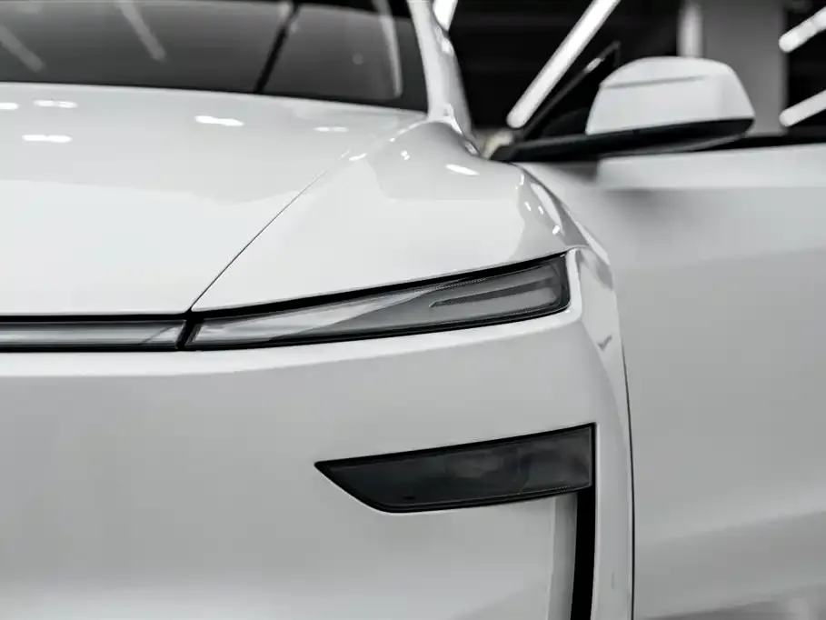 Tesla Model Y 2025 из CN, фото 2