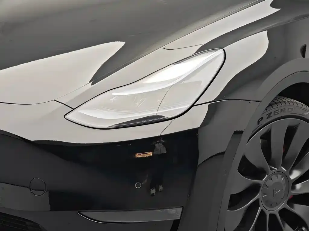 Tesla Model Y 2022 из CN, фото 8