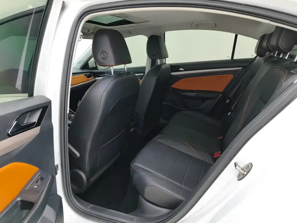 Volkswagen Bora 2022 из CN, фото 9