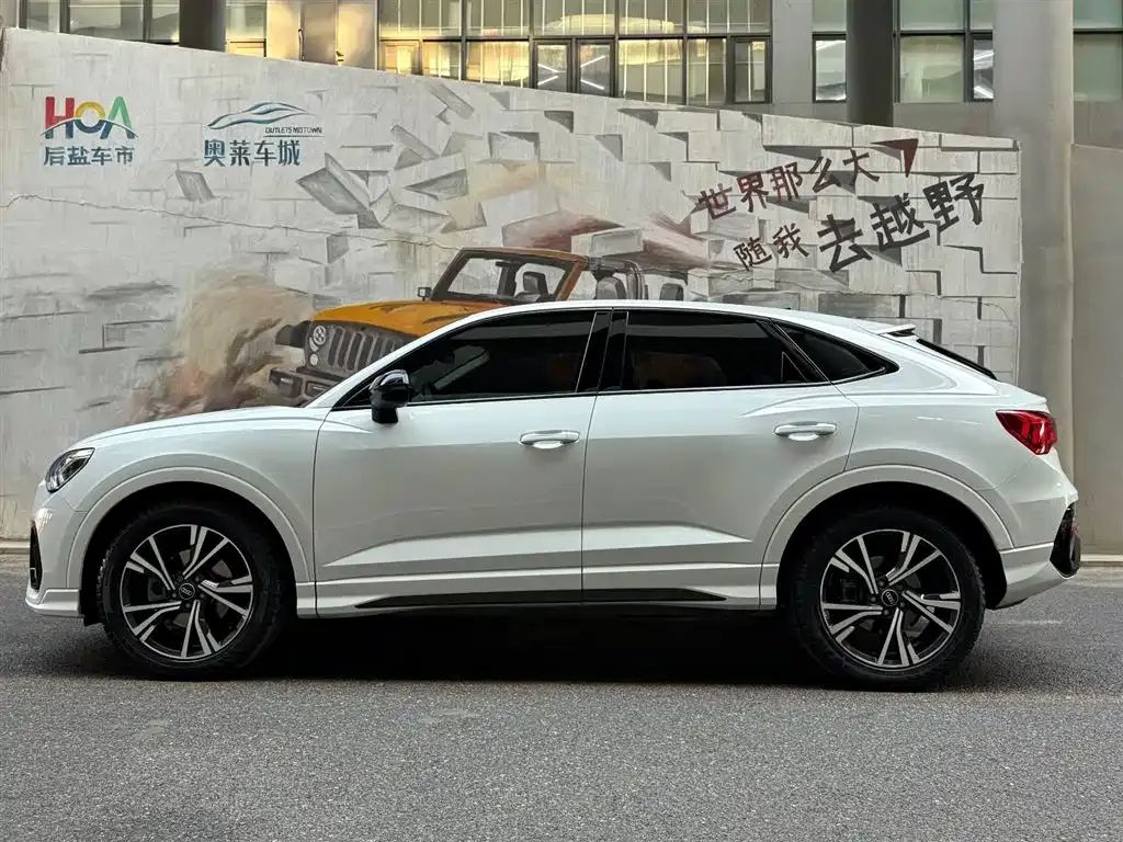 Audi Q3 Sportback — фото 8