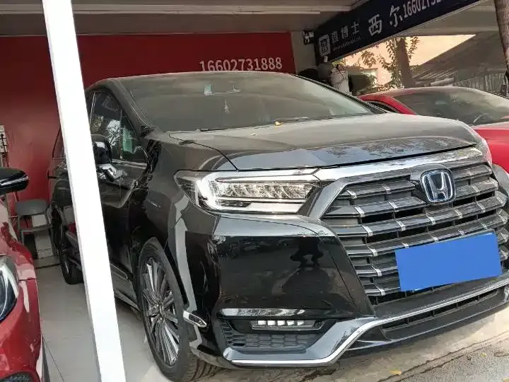 Honda Elysion 2024 из CN, фото 7
