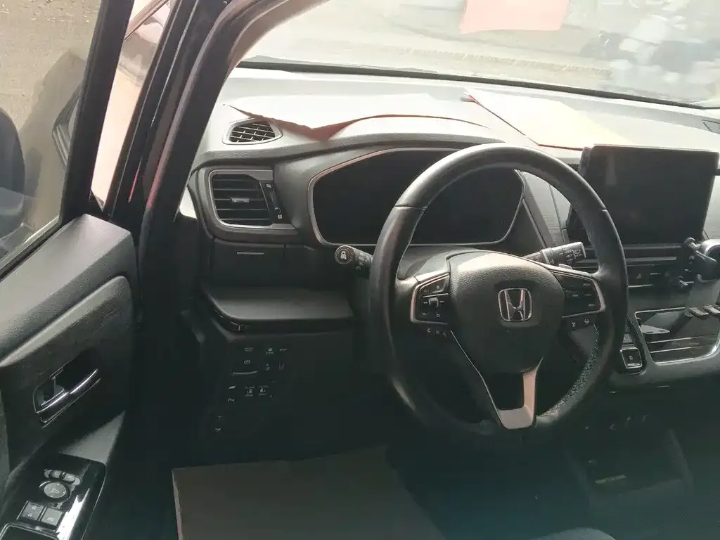 Honda Elysion 2024 из CN, фото 4