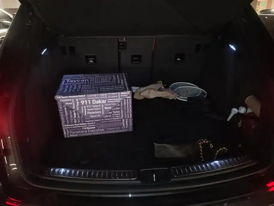Porsche Macan 2023 из CN, фото 3