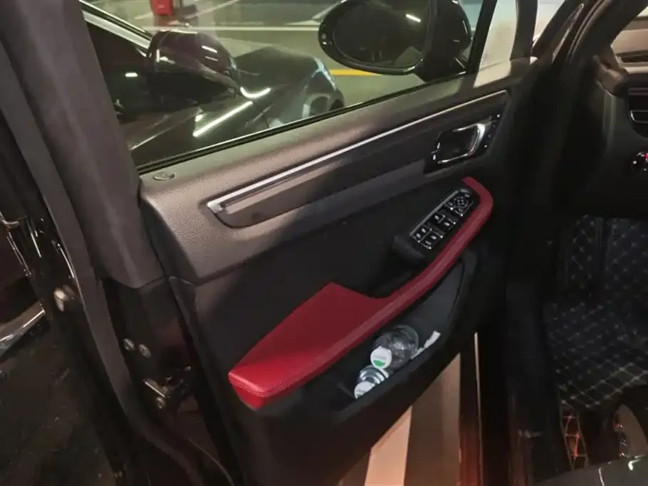 Porsche Macan 2023 из CN, фото 6