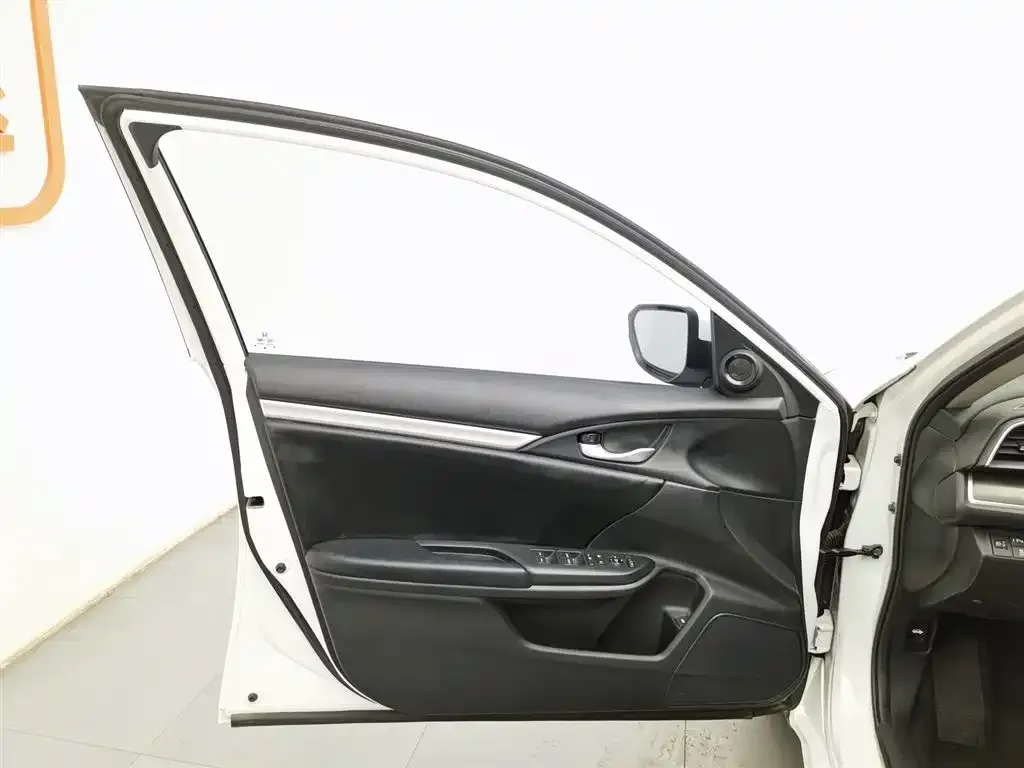 Honda Civic 2021 из CN, фото 8