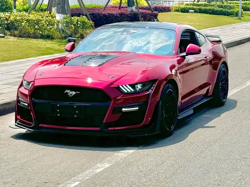 Ford Mustang 2022 из CN, фото 1