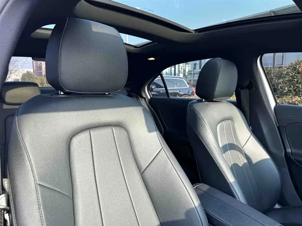 Mercedes-Benz A-Class 2022 из CN, фото 3