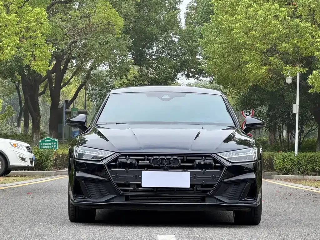 Audi A7L 2023 из CN, фото 8