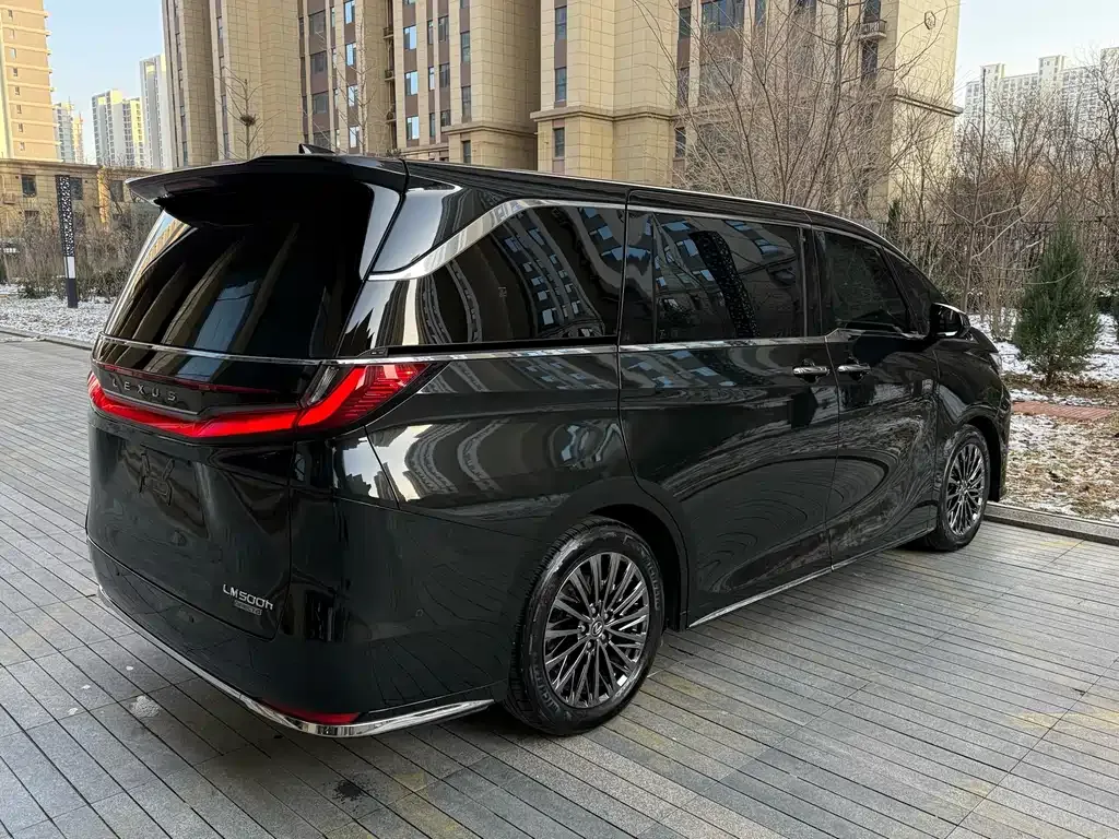 Lexus LM 2024 из CN, фото 3