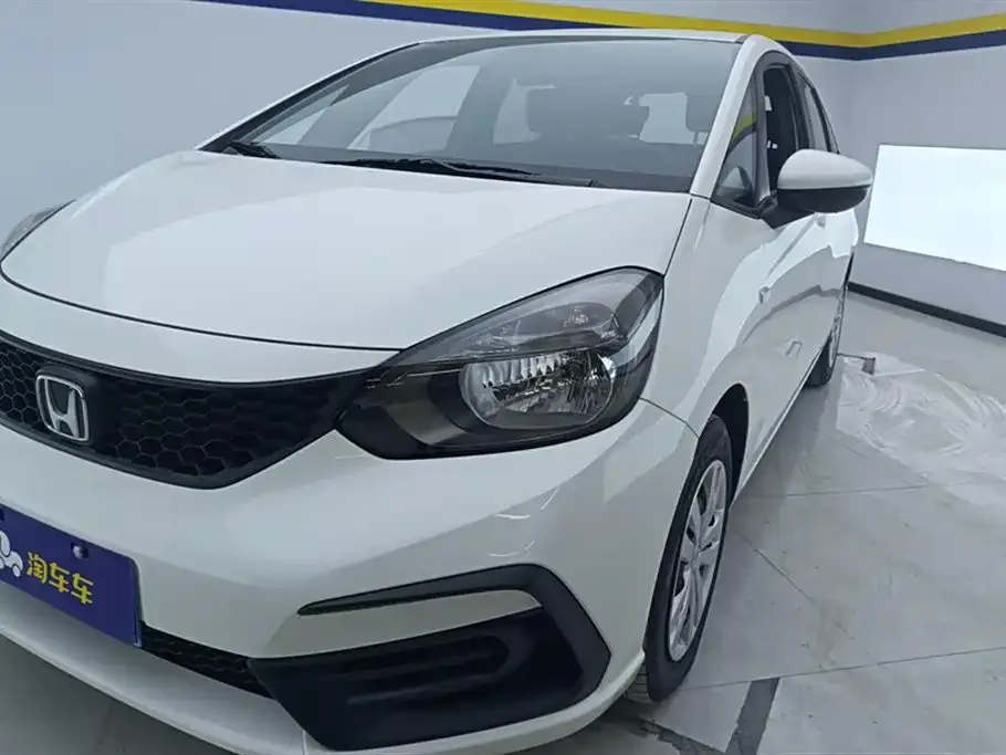 Honda Fit — фото 5