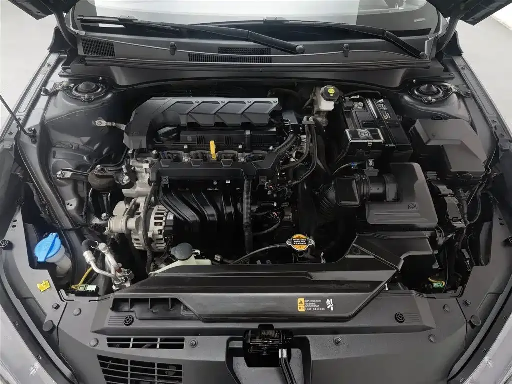 Hyundai Elantra 2022 из CN, фото 9