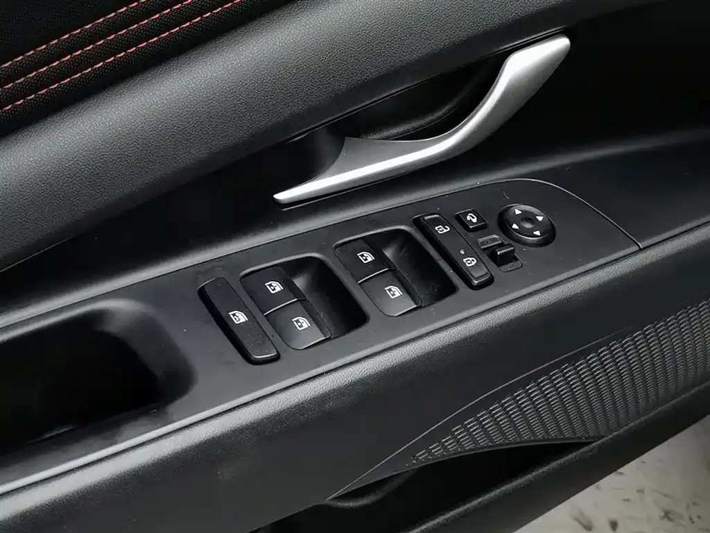 Hyundai Elantra 2022 из CN, фото 6