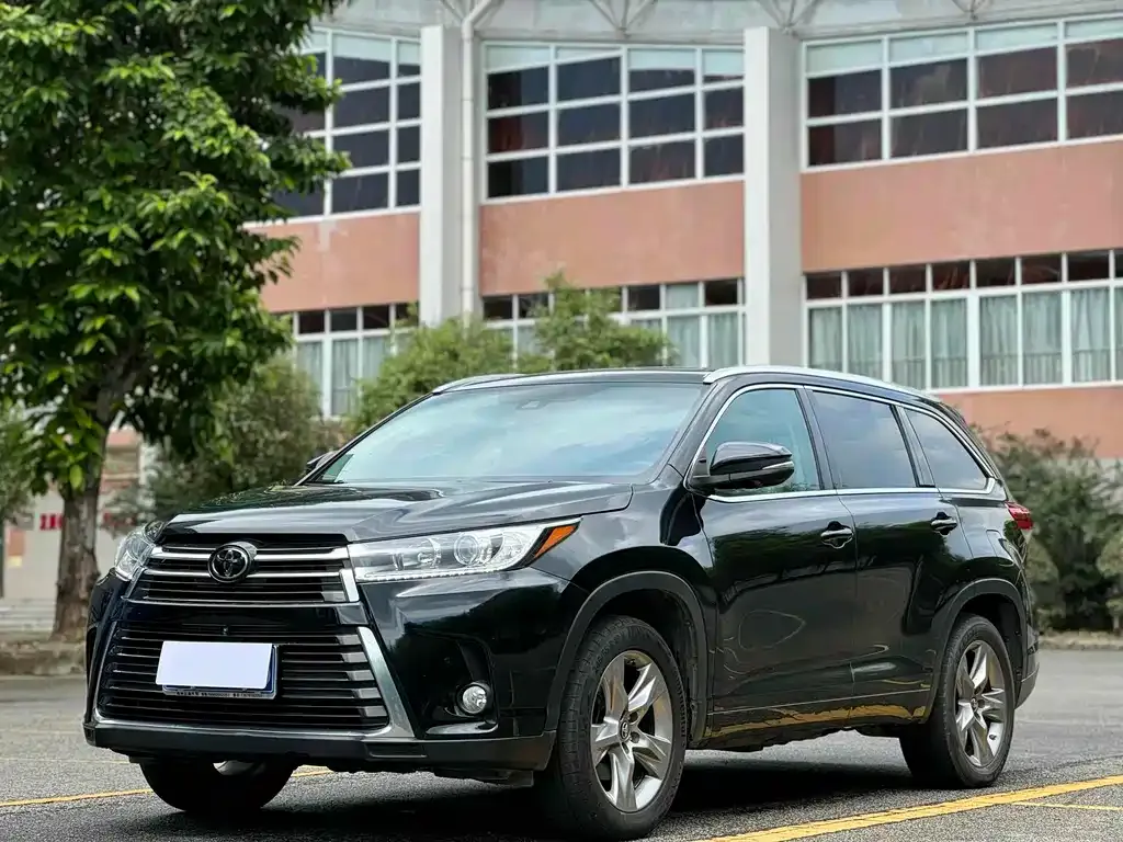 Toyota Highlander 2021 из CN, фото 1