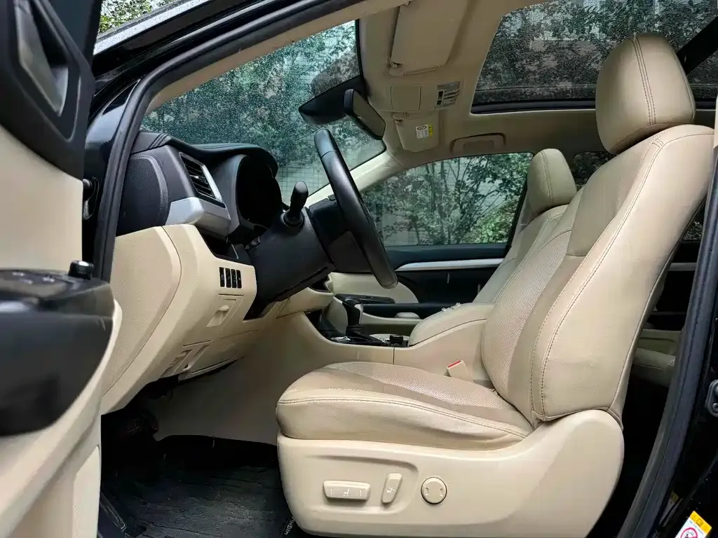 Toyota Highlander 2021 из CN, фото 4