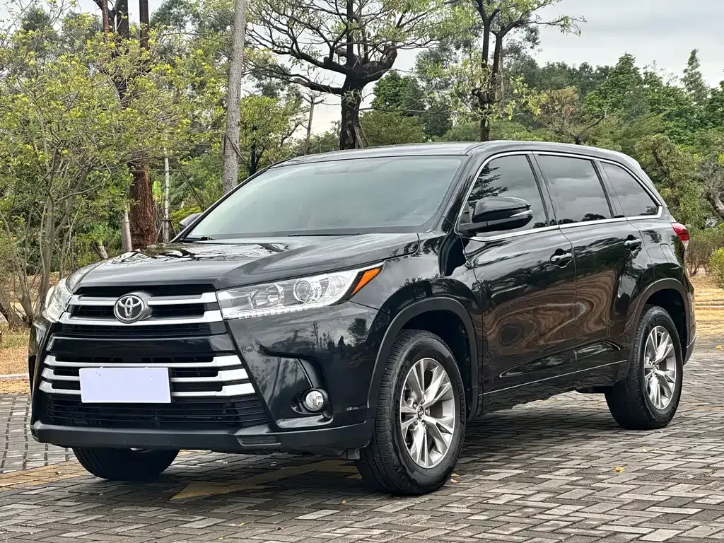 Toyota Highlander 2021 из CN, фото 1