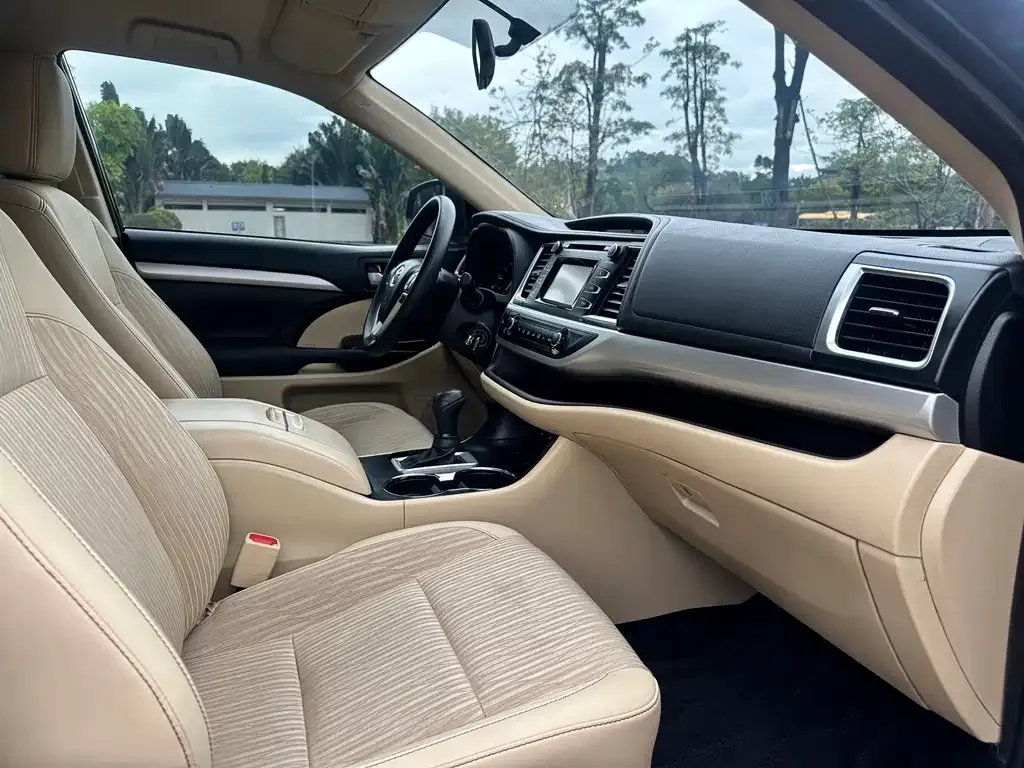 Toyota Highlander 2021 из CN, фото 5