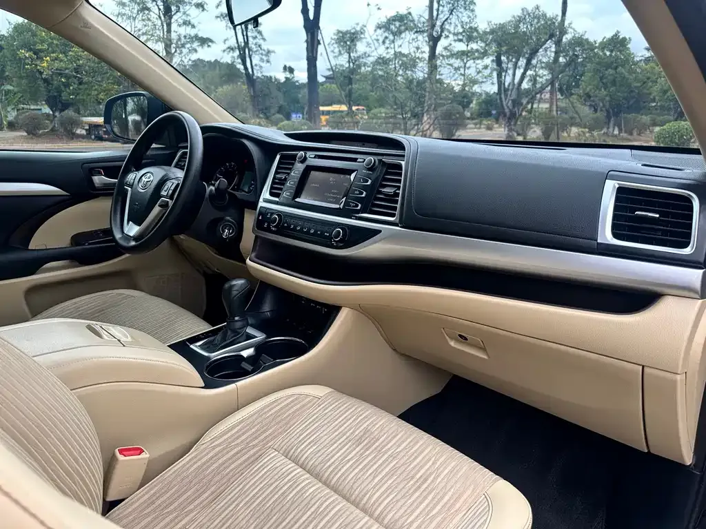 Toyota Highlander 2021 из CN, фото 10