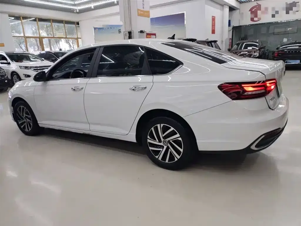 Volkswagen Lavida 2023 из CN, фото 2
