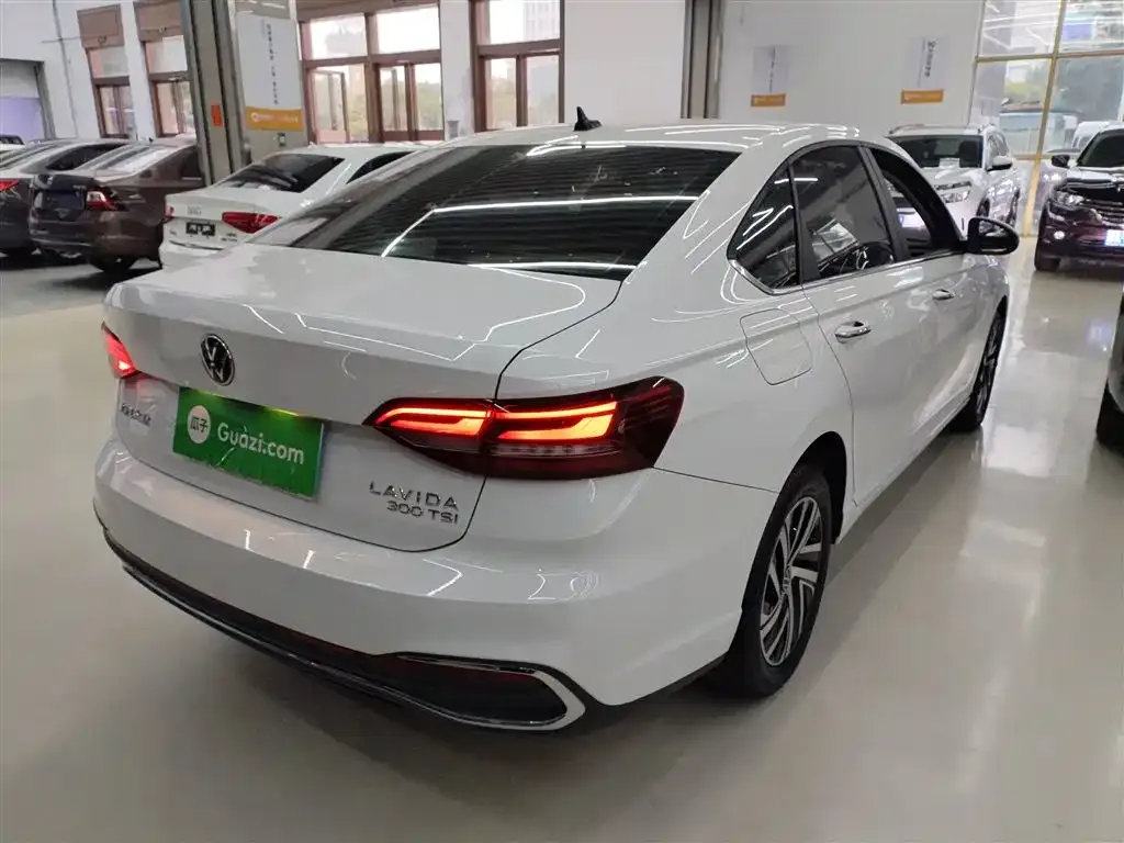 Volkswagen Lavida 2023 из CN, фото 9