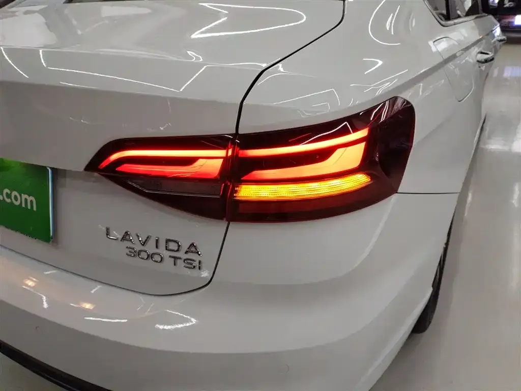 Volkswagen Lavida 2023 из CN, фото 10