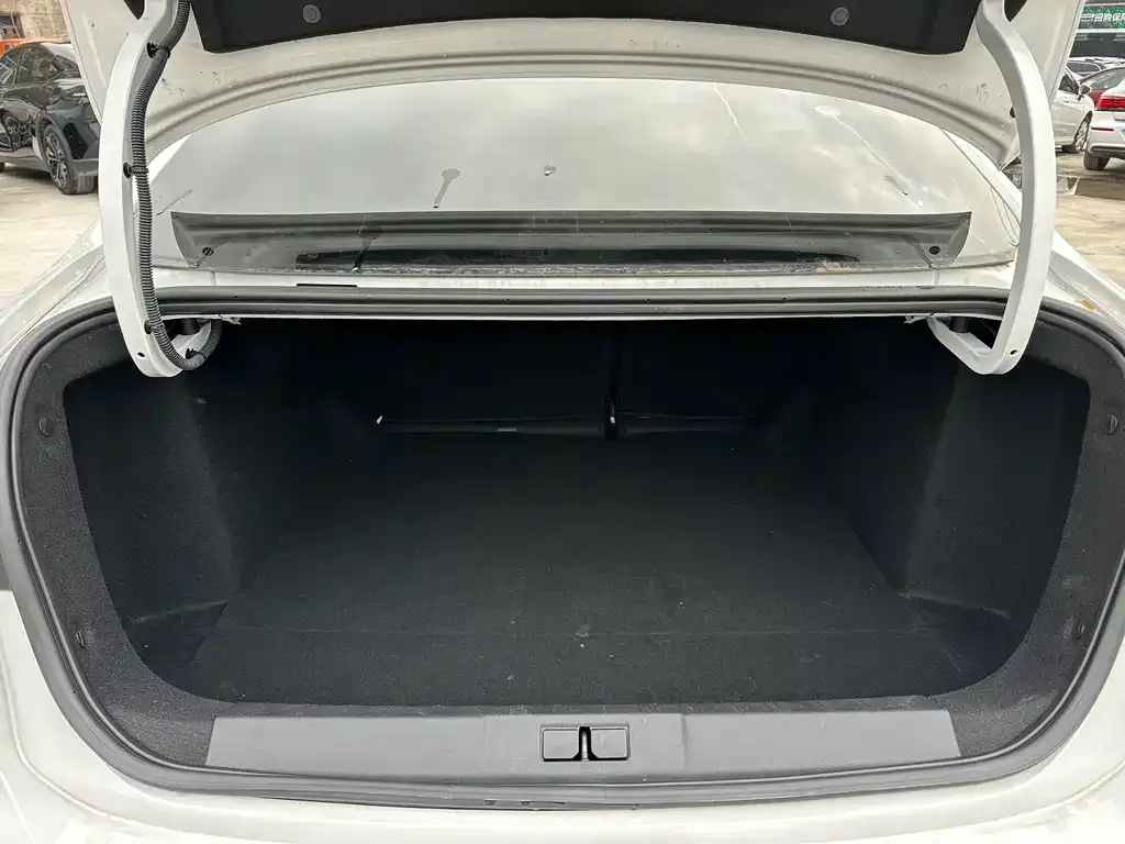 Peugeot 408 2025 из CN, фото 2