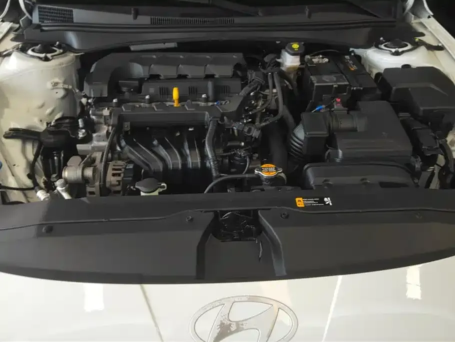 Hyundai Elantra 2023 из CN, фото 10