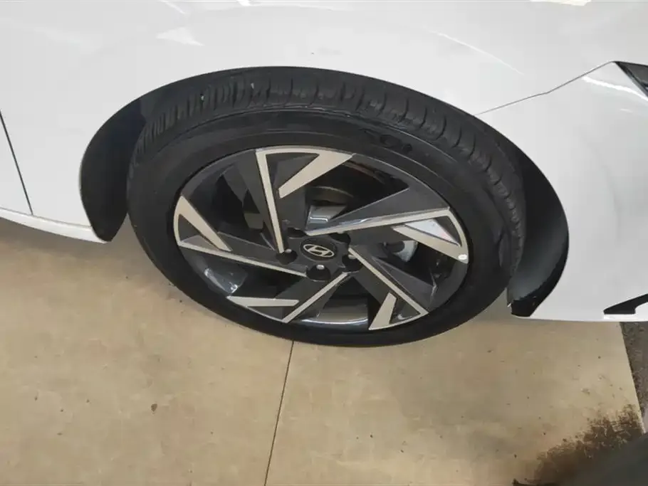 Hyundai Elantra 2023 из CN, фото 6